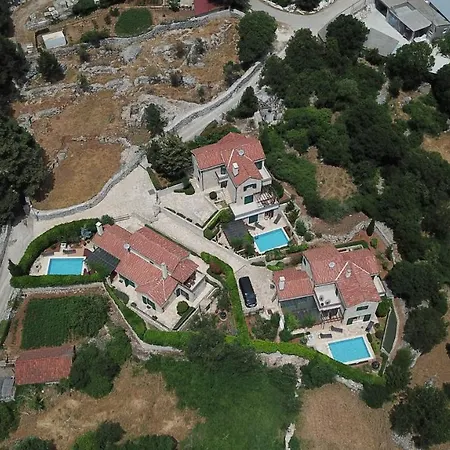 Villa Demi *