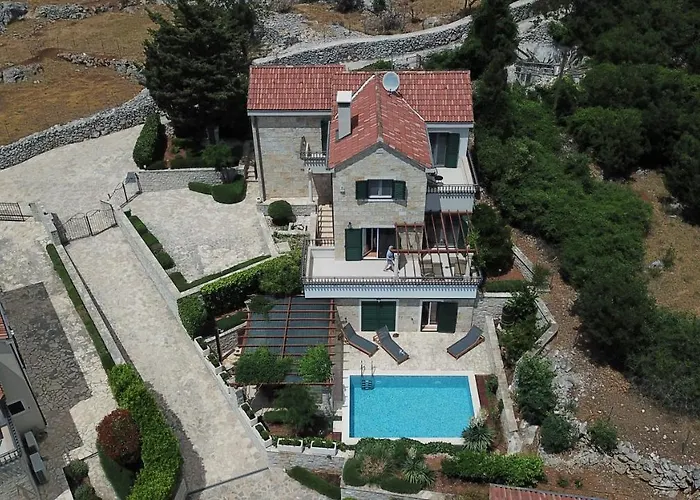 Demi Villa Praznice
